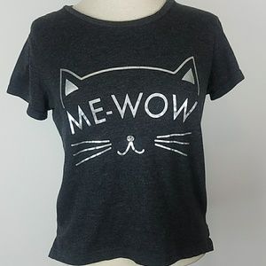 JP Couture cat t-shirt Size Medium . B01-04